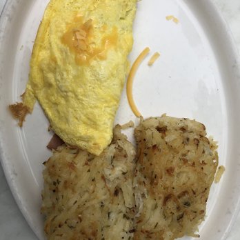 Pier 500 - Ham and Cheddar Omelet - American Near Me - Hudson, Wisconsin Pier 500 - Ham and Cheddar Omelet - American Near Me - Hudson, Wisconsin