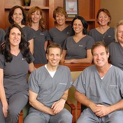 Glendale Family Dentistry - Our highly qualified team is ready to serve you.