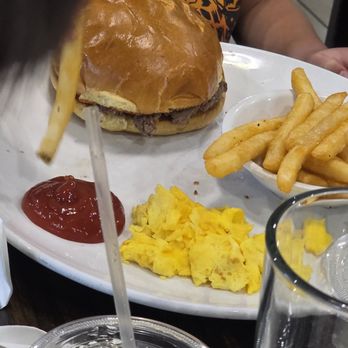 Broken Yolk Cafe - Kids Hamburger, fries and egg - Breakfast & Brunch Near Me - Yuma, Arizona