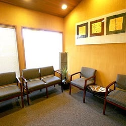 Tom S Rohdy, DDS - Inviting waiting room with current magazines and video entertainment