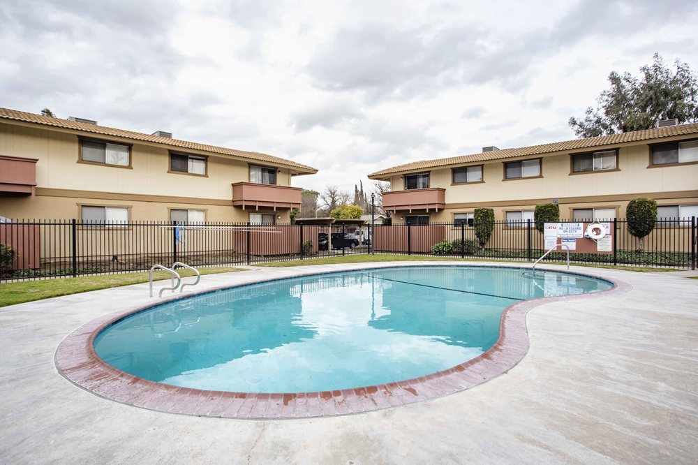 DRY CREEK VILLAGE Updated September 2024 2521 Miller Ave, Modesto