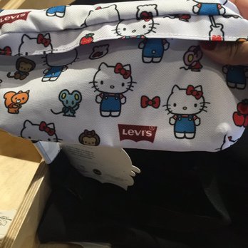 Levi’s Store - Eek - Women's Clothing Near Me - San Francisco, California