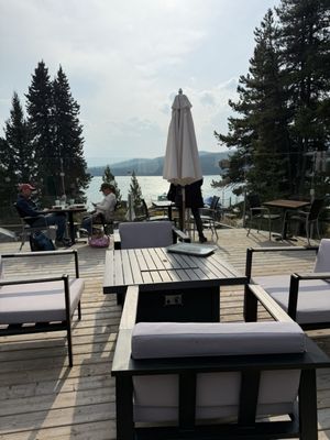 Maligne Lake by null