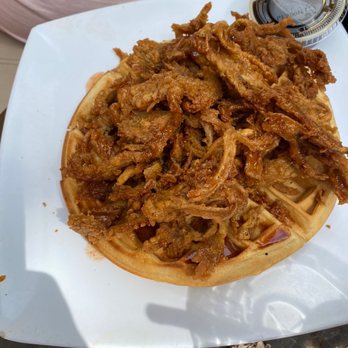 Mo' Brunch & Brews - Hot honey shroom and waffles - Breakfast & Brunch Near Me - Houston, Texas