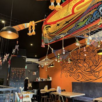 Koh Lipe - Interior - Thai Near Me - Toronto, Ontario Koh Lipe - Interior - Thai Near Me - Toronto, Ontario