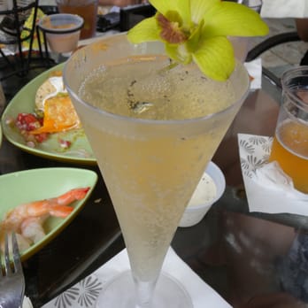 The Beach Bar - champagne - Bars Near Me - Honolulu, Hawaii The Beach Bar - champagne - Bars Near Me - Honolulu, Hawaii