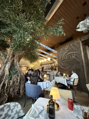 Old Lisbon Restaurants - Aventura by null