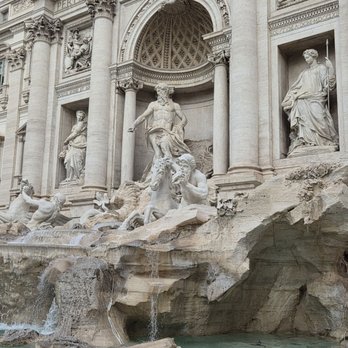 Fontana di Trevi - Landmarks & Historical Buildings Near Me - Rome, RM Fontana di Trevi - Landmarks & Historical Buildings Near Me - Rome, RM