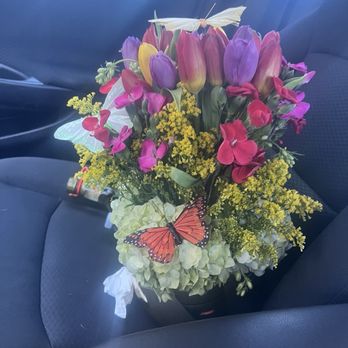 Vegas Rose Flowers - Tulips Arrangement - Florists Near Me - Las Vegas, Nevada Vegas Rose Flowers - Tulips Arrangement - Florists Near Me - Las Vegas, Nevada