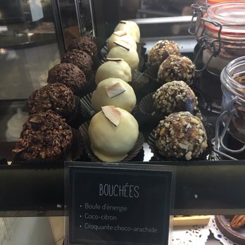 ES Café - Coconut-lemon bites - Coffee & Tea Near Me - Lévis, Quebec