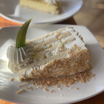 Tommy Bahama - Coconut Pina Colada Cake and Key Lime Pie - Seafood Near Me - Kihei, Hawaii