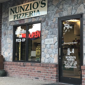 Nunzio's Pizza - Front door - Pizza Near Me - Hampstead, North Carolina