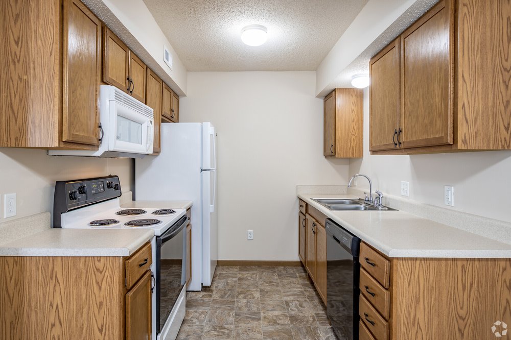 RIDGEPORT APARTMENTS AND TOWNHOMES Updated July 2024 10 Photos