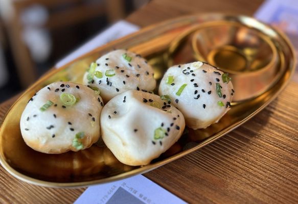 Meet Qin Noodle by null