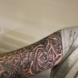 American Classic Tattoo And Body Piercing