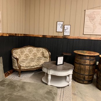 Blak Barrel Coffee Co - a living room - Coffee & Tea Near Me - Eagleville, Missouri