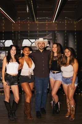 Thriller Social Club by null