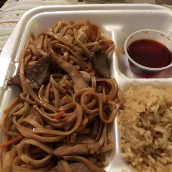 Beijing Wok - combination Lo Mein - Chinese Near Me - Humble, Texas