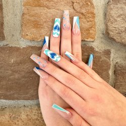 Top Nails 84th - Acrylics nails done by Justin