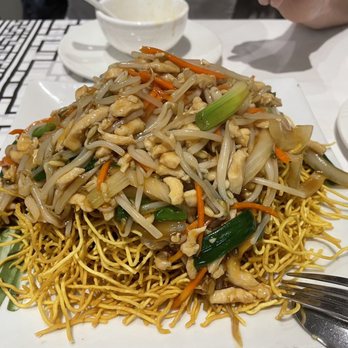 Jade Dynasty Restaurant - Shredded chicken fried noodle - Dim Sum Near Me - Vancouver, British Columbia Jade Dynasty Restaurant - Shredded chicken fried noodle - Dim Sum Near Me - Vancouver, British Columbia