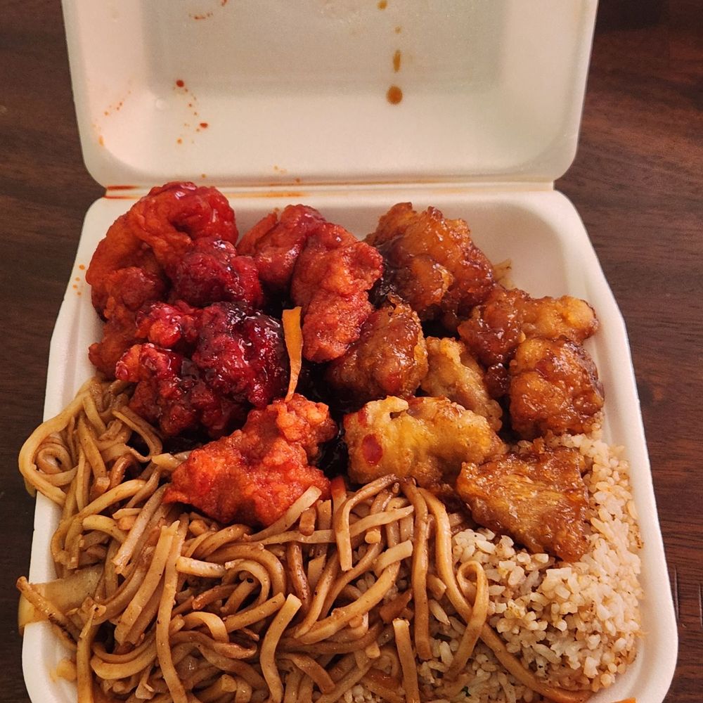 Fast Wok - Combo B, with Popcorn Chicken, Orange Chicken, fried rice & chowmein - Asian Fusion Near Me - Ontario, California Fast Wok - Combo B, with Popcorn Chicken, Orange Chicken, fried rice & chowmein - Asian Fusion Near Me - Ontario, California