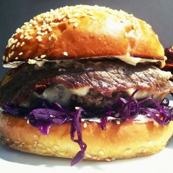 Meat & Greet - Bohemia burger - Burgers Near Me - Prague, Puerto Rico