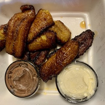 Pupusas Express - Plantains with sour cream and refried beans - Salvadoran Near Me - Manassas, Virginia Pupusas Express - Plantains with sour cream and refried beans - Salvadoran Near Me - Manassas, Virginia