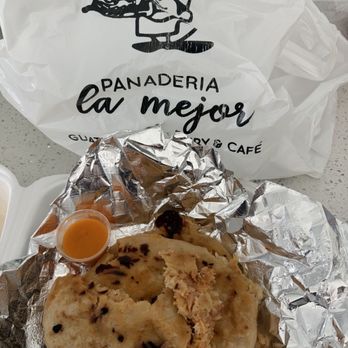 Panaderia Guatemalteca La Mejor - Arepas - Bakeries Near Me - Carrollton, Texas