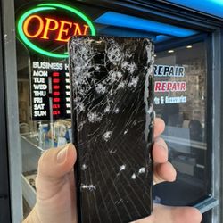 Samsung Galaxy S21 Ultra 5G that came in for a front screen replacement & Back glass. (Front screen before repair)