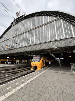 Amsterdam Centraal by null