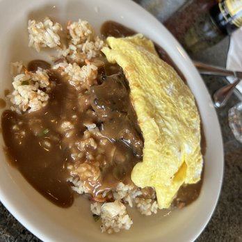 Liliha Bakery - Amazing Loco Moco with fried rice - Bakeries Near Me - Honolulu, Hawaii