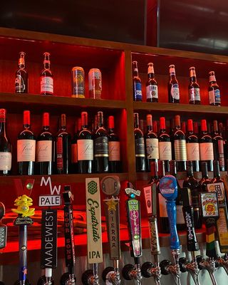 Quinn's Pub & Grill by null