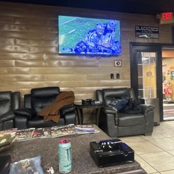 Burning Leaf Cigars - Cigar seating area