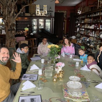 Pleasant and Main - Brooklyn in the house! - Cafes Near Me - Housatonic, Massachusetts