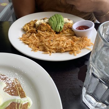 Bea Bea's - Build your own omelette - Coffee & Tea Near Me - Burbank, California