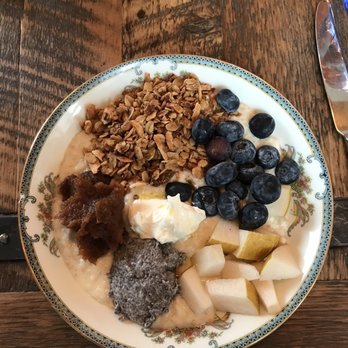 Harry's Beach House - Oatmeal - Breakfast & Brunch Near Me - Seattle, Washington