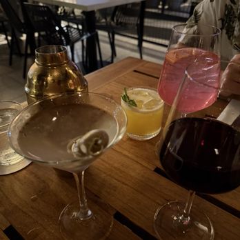JOEY Manhattan Beach - Joey Martini, goldeneye pino noir, spicy passion fruit margarita, Sitari Spritz - New American Near Me - Manhattan Beach, California JOEY Manhattan Beach - Joey Martini, goldeneye pino noir, spicy passion fruit margarita, Sitari Spritz - New American Near Me - Manhattan Beach, California