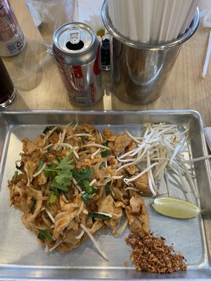 Mana Thai Cafe by null