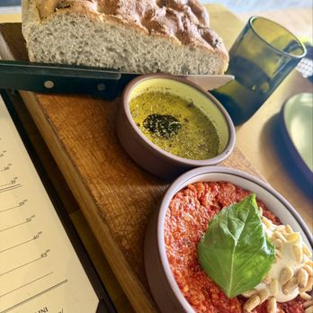 Fish Nor Fowl - Focaccia & calabrese pesto dip - New American Near Me - Pittsburgh, Pennsylvania Fish Nor Fowl - Focaccia & calabrese pesto dip - New American Near Me - Pittsburgh, Pennsylvania