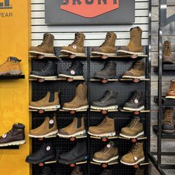 Shoeteria - Brunt boots