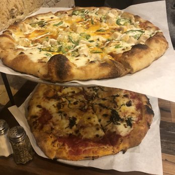 Woodfire - Pizza Near Me - West Dundee, Illinois