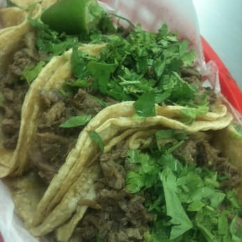 Supermercado La Internacional - 3 steak tacos with cilantro. - Mexican Near Me - Chicago, Illinois Supermercado La Internacional - 3 steak tacos with cilantro. - Mexican Near Me - Chicago, Illinois