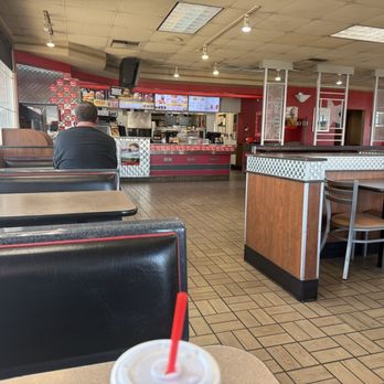 Carl's Jr - Dinning area - Fast Food Near Me - Phoenix, Arizona Carl's Jr - Dinning area - Fast Food Near Me - Phoenix, Arizona