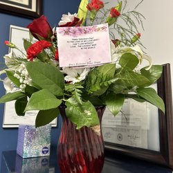 Gina's Enchanted Flower Shoppe - Terrible flowers