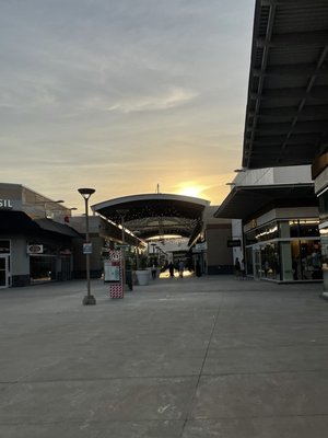 Outlet Collection at Niagara by null