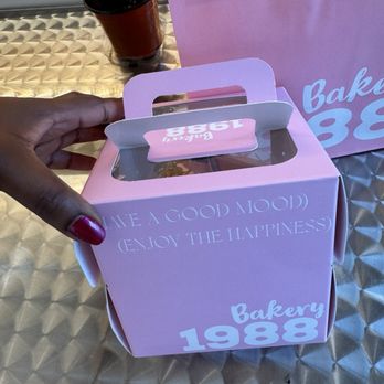 Bakery 1988 - Box for the 4 inch cake - Bakeries Near Me - Brooklyn, New York