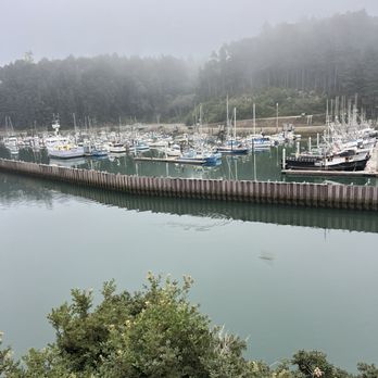 HarborView Bistro & Bar - Harbor early evening twilight about to come - Breakfast & Brunch Near Me - Fort Bragg, California