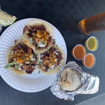 Tacos Los Guichos - Tacos and burrito - Food Stands Near Me - Los Angeles, California Tacos Los Guichos - Tacos and burrito - Food Stands Near Me - Los Angeles, California
