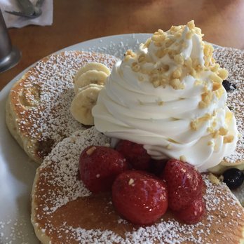 Eggs 'n Things - Waikiki Beach Eggspress - No Ka Oi Set A -amazing pancakes!!! - Breakfast & Brunch Near Me - Honolulu, Hawaii