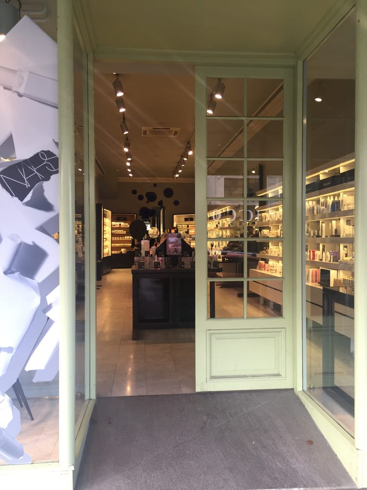 MECCA COSMETICA Updated June 2024 634 Burke Rd, Camberwell Victoria